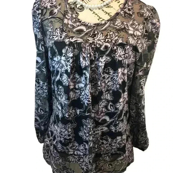 NY Collection Petite PM Black White Floral Blouse Sheer Lined Silver Strands L/S - Picture 1 of 10